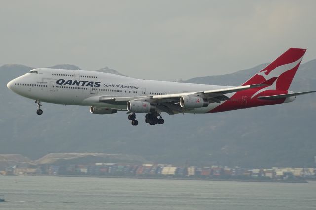 Boeing 747-400 (VH-OJM)