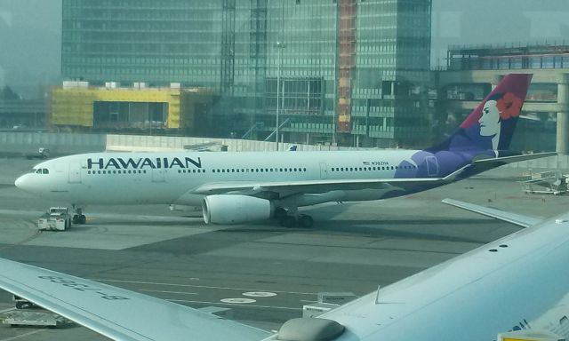 Airbus A330-300 (N382HA) - Hawaiian Airlines A330-243 cn1171