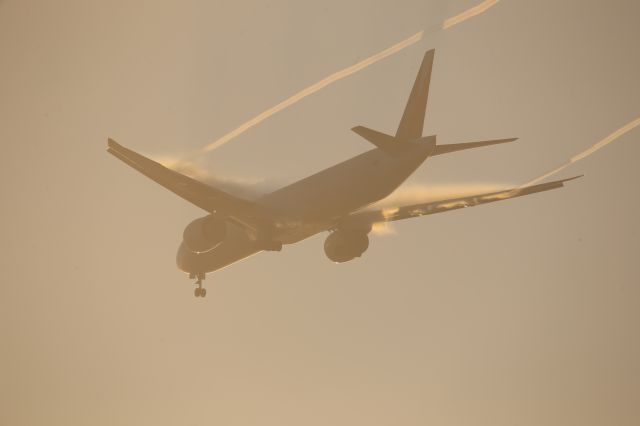 BOEING 777-300ER (RP-C7773)