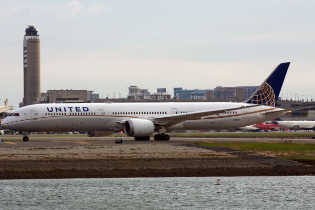 BOEING 787-10 Dreamliner (N16009) - EWR weather diversion to BOS on 5/16/22. 