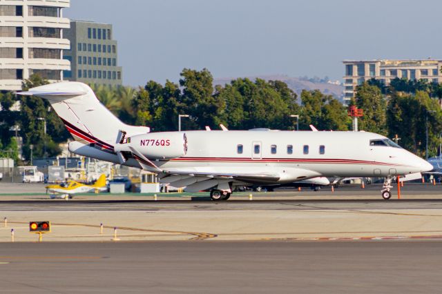 Canadair Challenger 350 (N776QS)