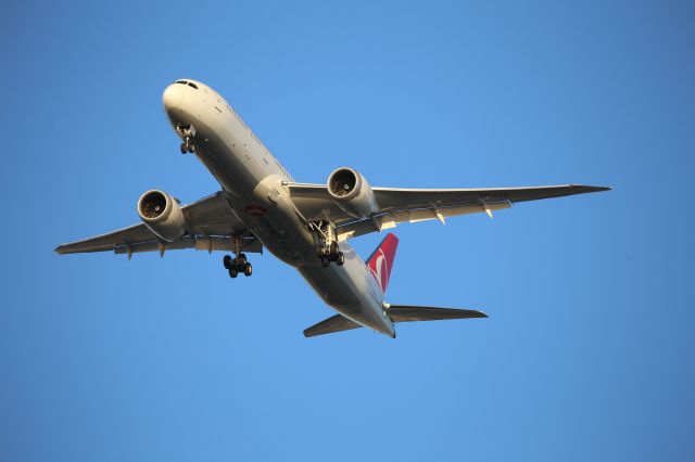 Boeing 787-9 Dreamliner (TC-LLO)