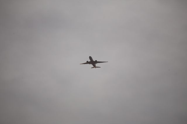 BOEING 777-200LR (B-18771)