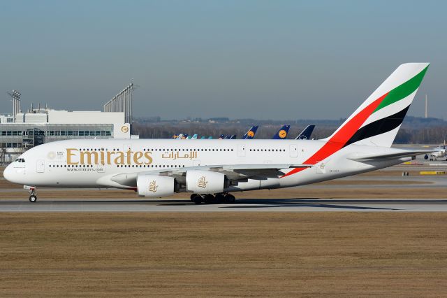 Airbus A380-800 (A6-EOI)