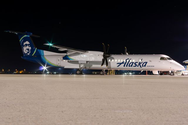 de Havilland Dash 8-400 (N439QX) - Full Quality Photo --&gt; a rel=nofollow href=http://www.jetphotos.com/photo/8759802https://www.jetphotos.com/photo/8759802/a