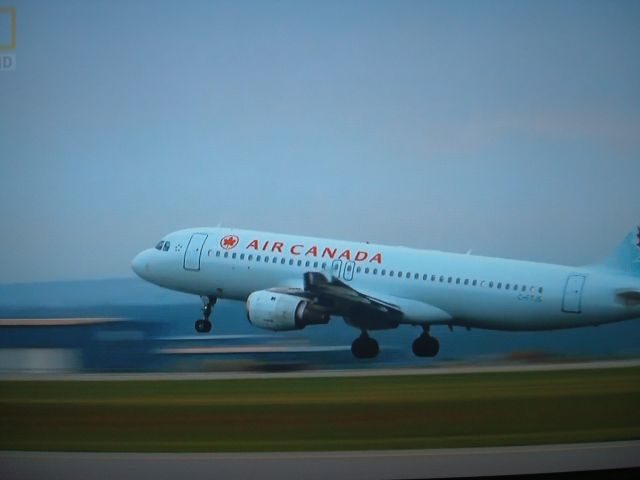 Airbus A320 (C-FTJS) - Beautiful Take-Off by C-FTJS