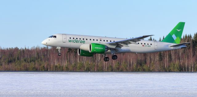 Embraer ERJ-190 (LN-WEB)