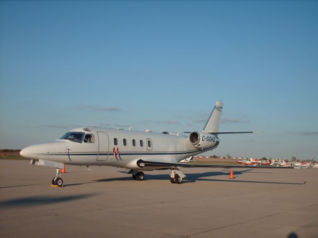 IAI Gulfstream G100 (C-GGHZ)