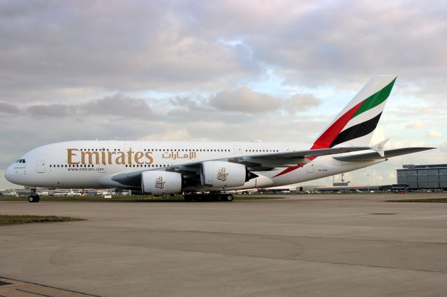 Airbus A380-800 (A6-EUW) - Taxiing to Stand 307 on 19-Feb-19 operating flight UAE31 from OMDB.