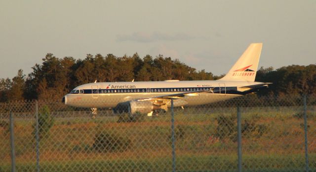 Airbus A319 (N745VJ) - 10/15/22 landing on Rwy 35R in Allegheny livery