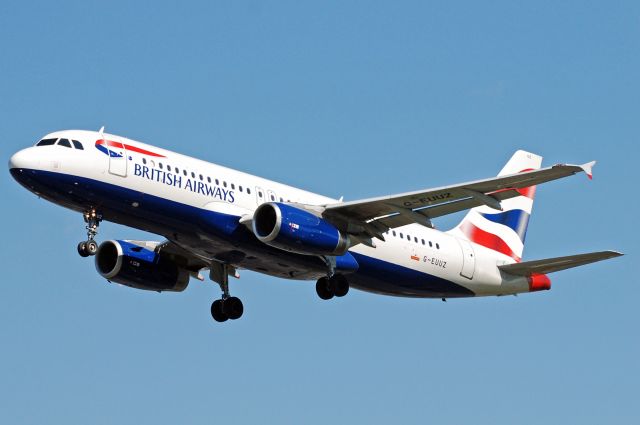 Airbus A320 (G-EUUZ) - Myrtle Ave
