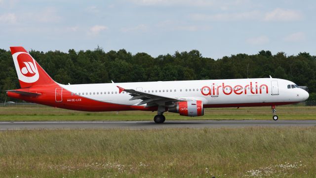 Airbus A321 (OE-LCE)