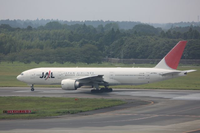 Boeing 777-200 (JA705J)