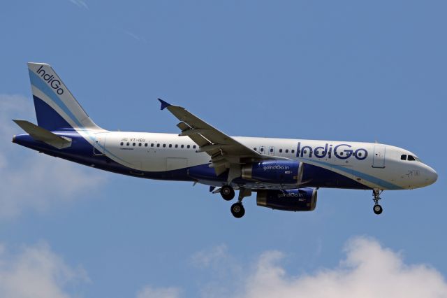 Airbus A320 (VT-IEU)