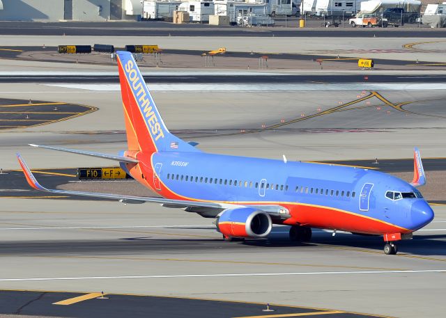 BOEING 737-300 (N355SW)