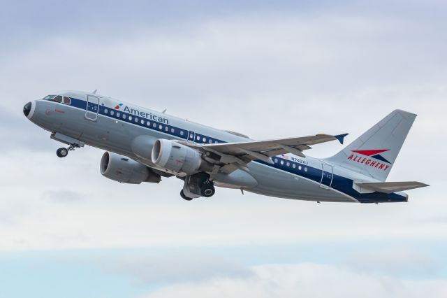 Airbus A319 (N745VJ) - An American Airlines A319 in Allegheny retro livery taking off from PHX on 2/14/23. Taken with a Canon R7 and Canon EF 100-400 II L lens.