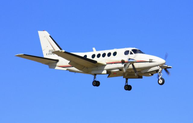 Beechcraft King Air 100 (C-FUPQ)