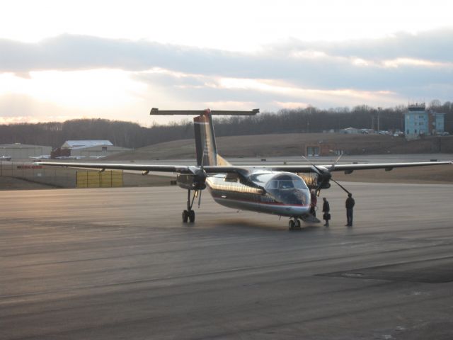 de Havilland Dash 8-100 (N337EN) - Loading up for its flight to Charlotte, NC (KCLT) as PDT4332.