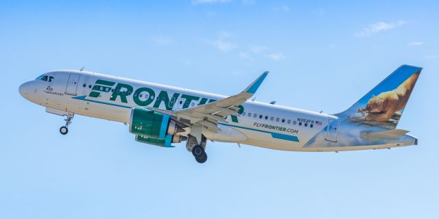 Airbus A320neo (N352FR) - A Frontier Airlines A320 neo "Rio the Jaguarundi" taking off from PHX on 2/11/23 during the Super Bowl rush. Taken with a Canon R7 and Canon EF 100-400 II L lens.