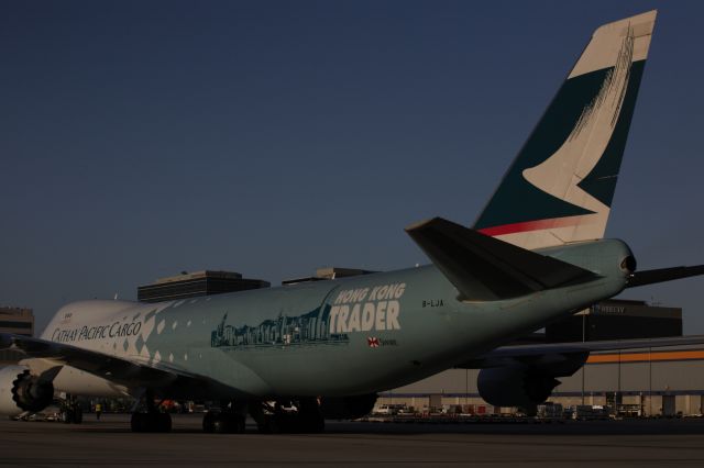 Boeing 747-200 (B-LJA) - The Hong Kong Trader bringing in the goods