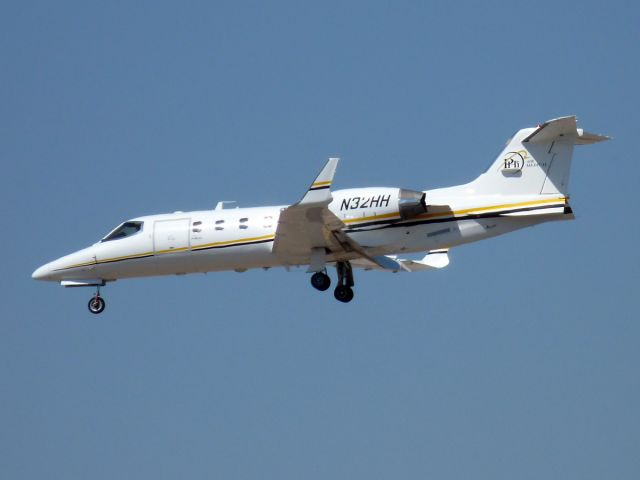 Learjet 31 (N32HH) - Mar. 19, 2009