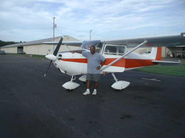 Cessna Skyhawk (N8362B)