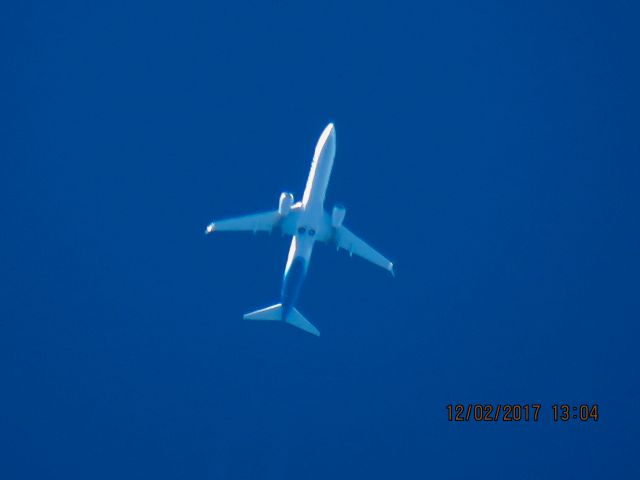 Boeing 737-900 (N272AK)