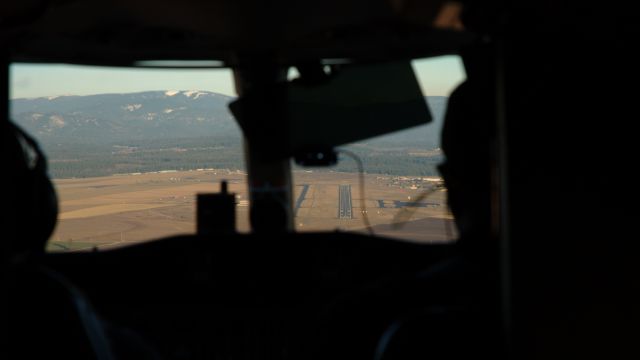 Cessna Citation CJ1 (N86LA) - ILS 06 into KCOE, as seen from the back seat