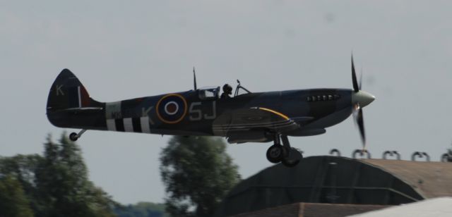 SUPERMARINE Spitfire (MK356) - JUST AS SHE LIFTED TO DISPLAY