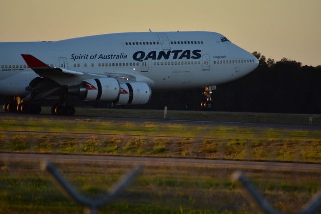 Boeing 747-400 (VH-OEG) - QF16 Queen of the skies QF16 LAX-BNE