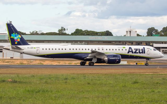 EMBRAER ERJ-190-400 (PS-AER)
