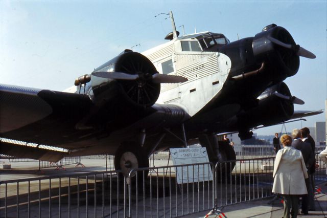 JUNKERS Ju-52/3m — - Also on top of terminal 1 in Frankfurt, an original Lufthansa Ju 52. have a look for the clothes and the hair of the visitors. Think it was in the early 70'th