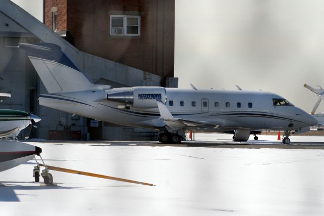 Canadair Challenger (N604TH) - Seen here on 8-Mar-07.  Reregistered N604Z 7-Feb-09.