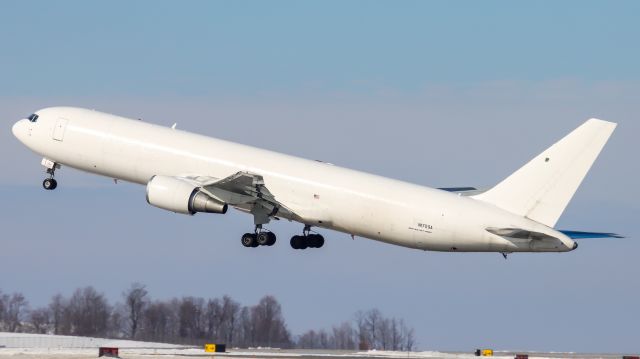 BOEING 767-300 (N1709A)