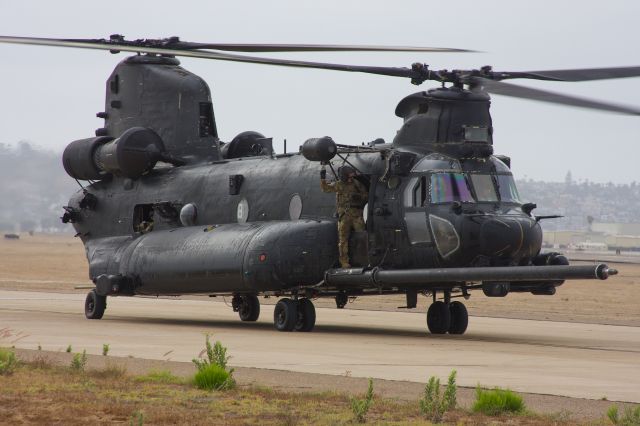 — — - 160 SOAR arriving into North Island after a sortie over the water. This particular MH-47 has a really rare fuel jettison system deployed on the back left of the helicopter. More about it:https://www.thedrive.com/the-war-zone/41083/night-stalker-mh-47-chinooks-can-use-these-fuel-dump-pipes-to-help-climb-over-mountains