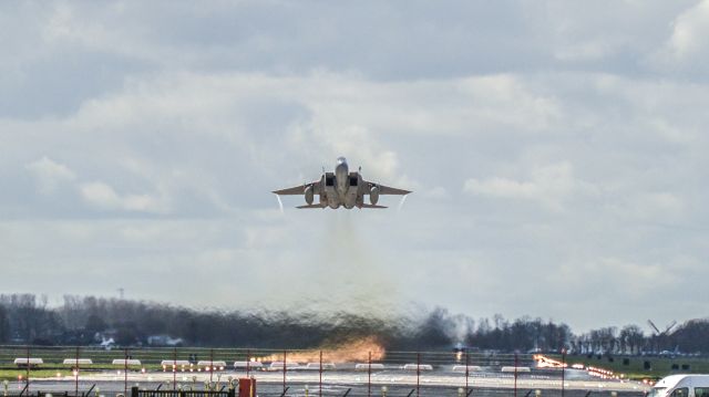 McDonnell Douglas F-15 Eagle — - Takeoff during Frisian Flag 2015 in Leeuwarden, The Netherlands. 