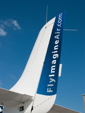 Cirrus SR-22 (N194CM)