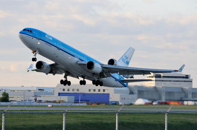 Boeing MD-11 (PH-KCD) - PH-KCD(Florence Nightingale）heading to AMS.