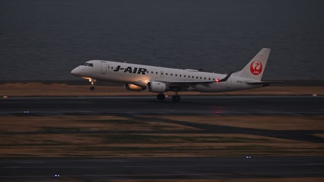 Embraer ERJ-190 (JA251J) - March 23, 2024br /Japan Air Lines(J-Air), Embraer ERJ-190-100 (JA251J)br /Takeoff at RWY34R.