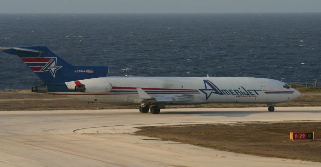 Boeing 720 (N598AJ)