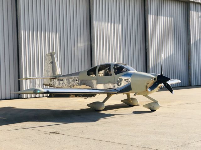 Vans RV-10 (N104ST)