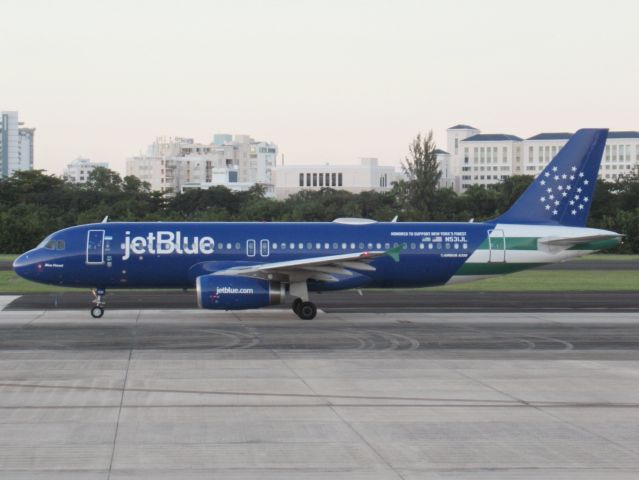 Airbus A320 (N531JL)