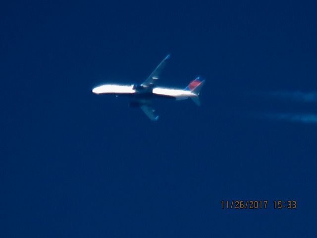 Boeing 737-800 (N3760C)