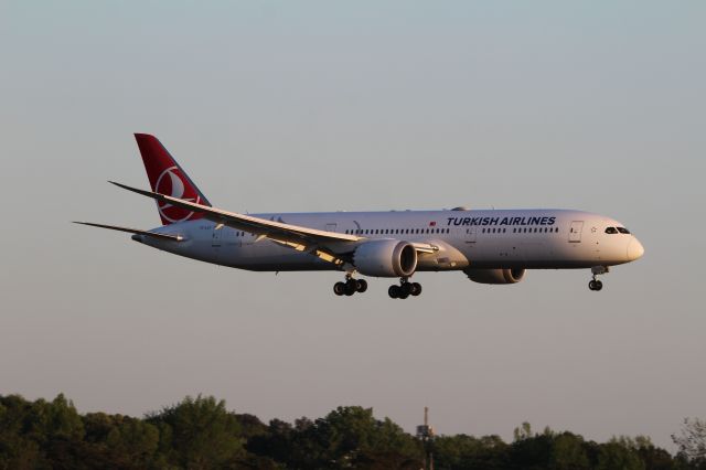 Boeing 787-9 Dreamliner (TC-LLP)