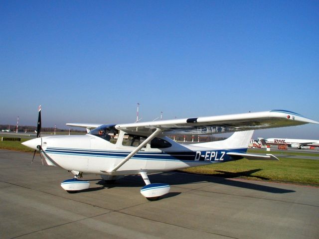 Cessna Skylane (D-EPLZ)