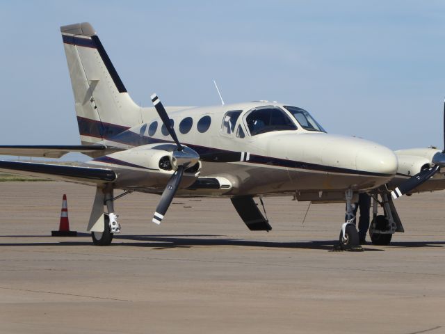 Cessna 421 (N311JH)