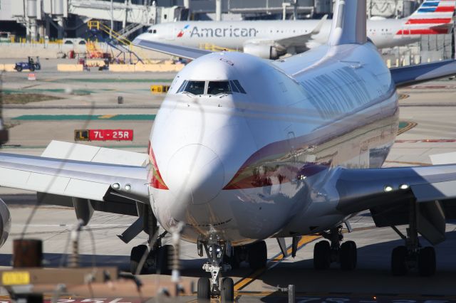 Boeing 747-400 (N700CK)