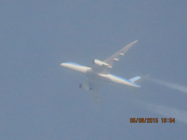 Boeing 787-8 (G-TUID)