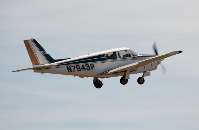 Piper PA-24 Comanche (N7943P) - A beauty!