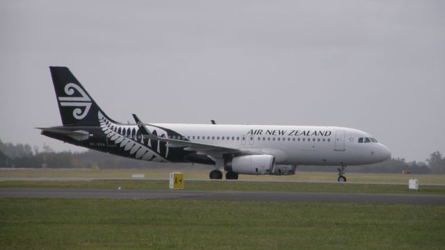 Airbus A320 (ZK-OXA)